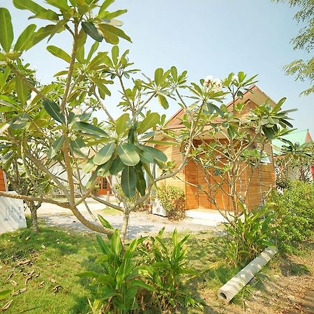 Tonrak Resort Ban Ongkharak Εξωτερικό φωτογραφία